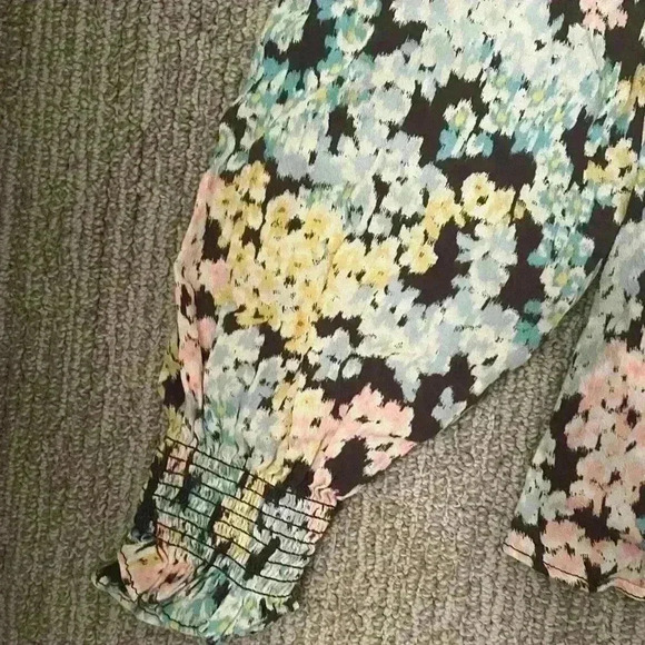 SP LOFT FLORAL TOP - Picture 4 of 7